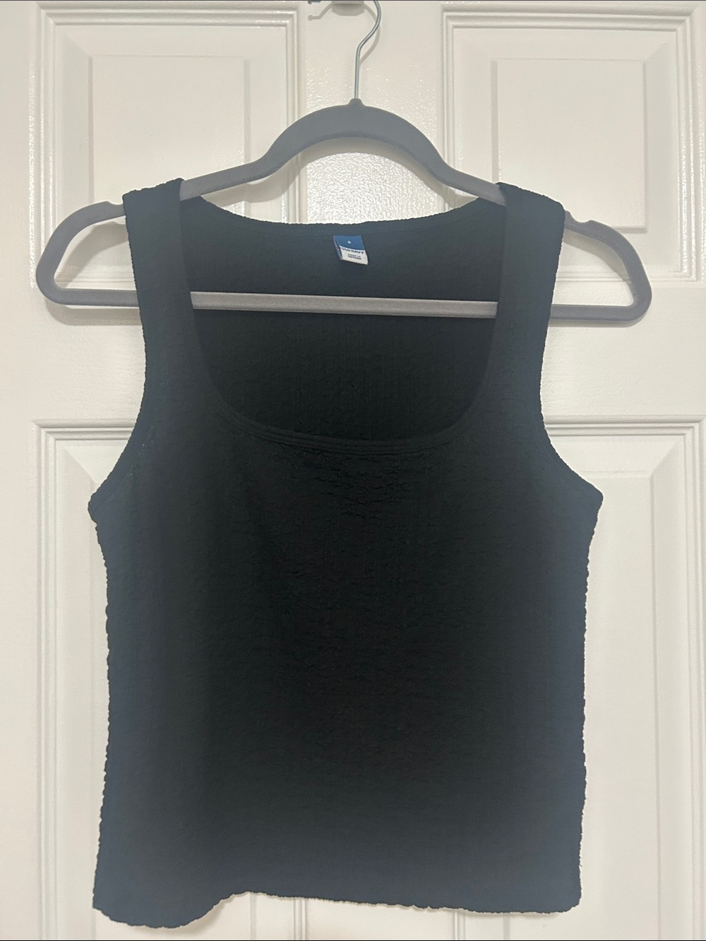 Old Navy Black Ribbed Scoop Tank Top
